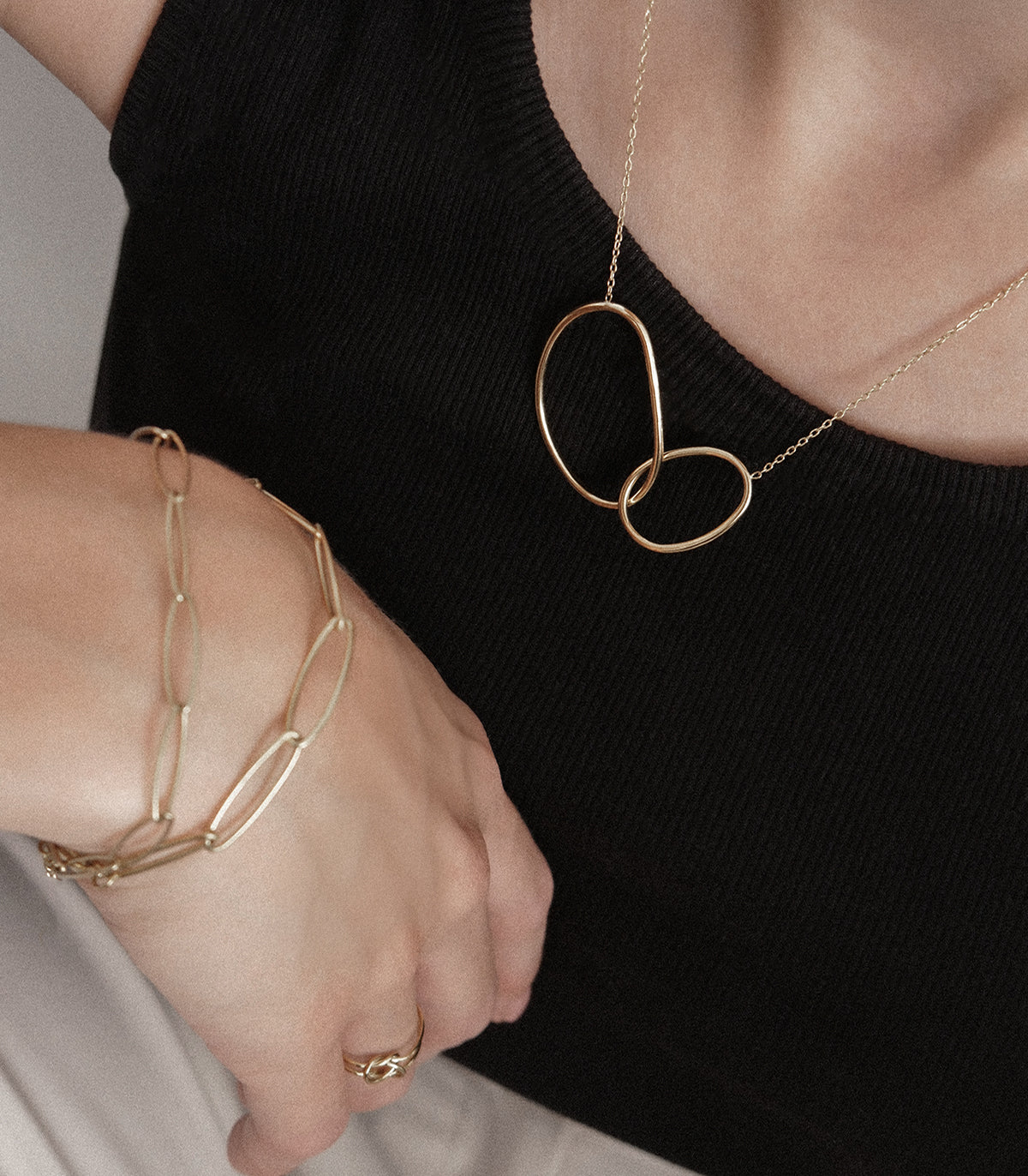 Collier Herbert